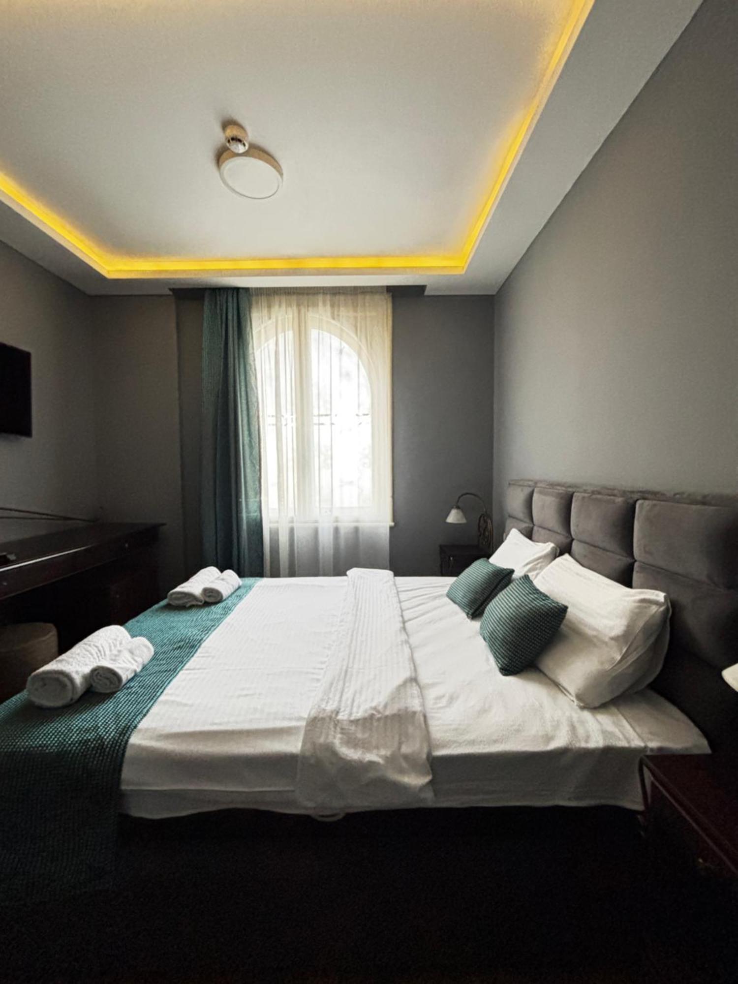 Hotel Dum By Muskat Belgrade Exterior photo